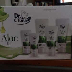 🎊Dr. Tuna Aloe Skincare Kit - Green and White